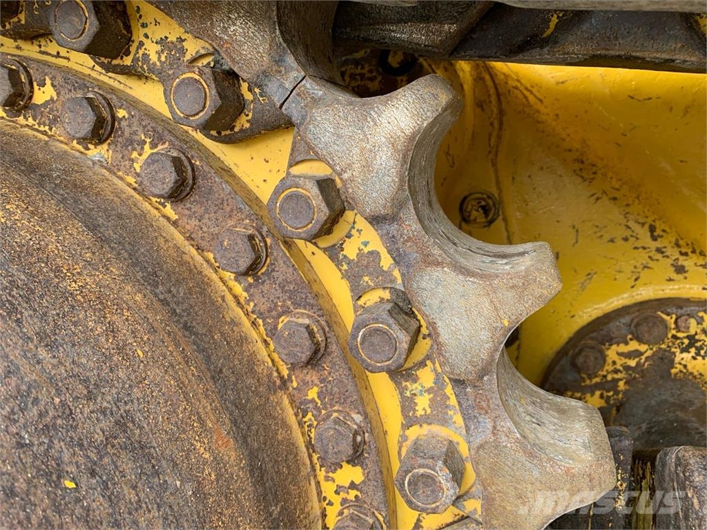 Komatsu D65WX-18E0 Ostale komponente za građevinarstvo