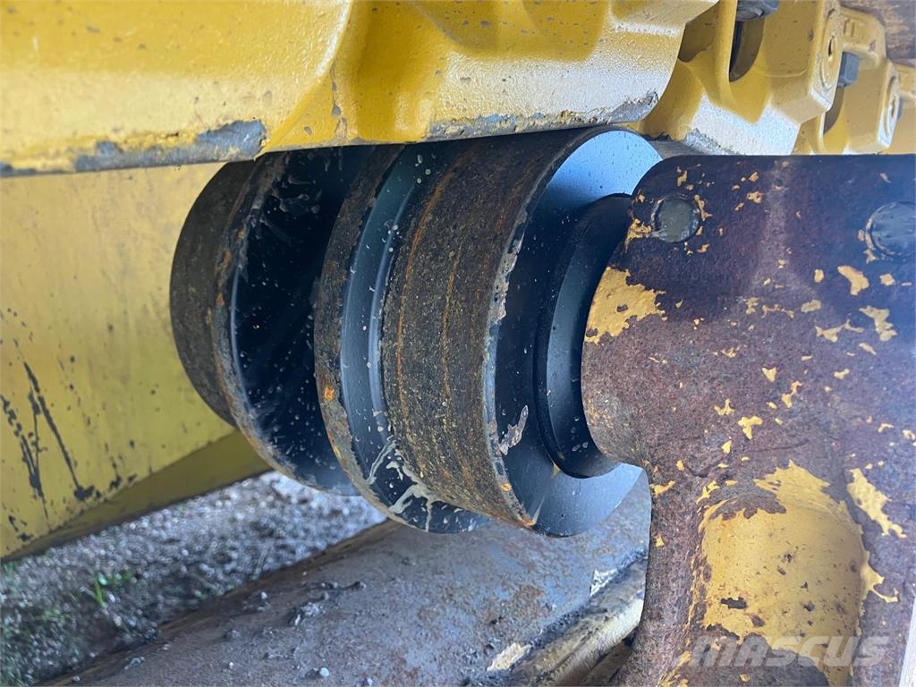 Komatsu D85PX-18E0 Otros componentes