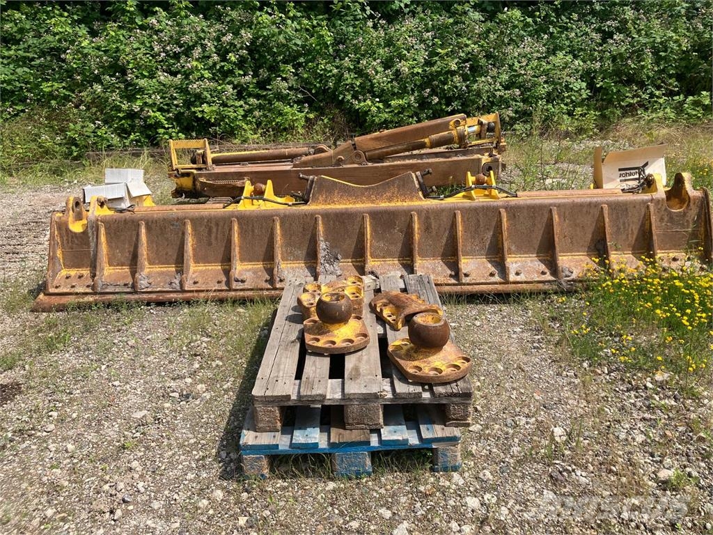 Komatsu D85PX-18E0 Otros componentes