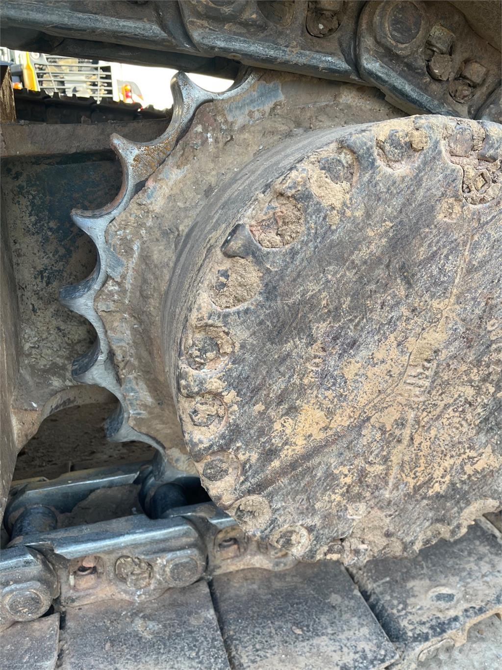 Komatsu HB365NLC-3 Otros componentes