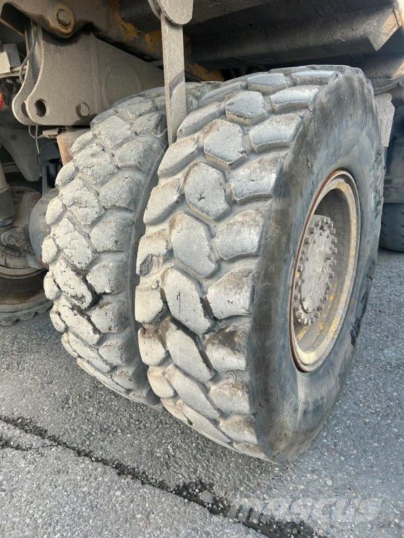 Komatsu HD405-7 其他组件