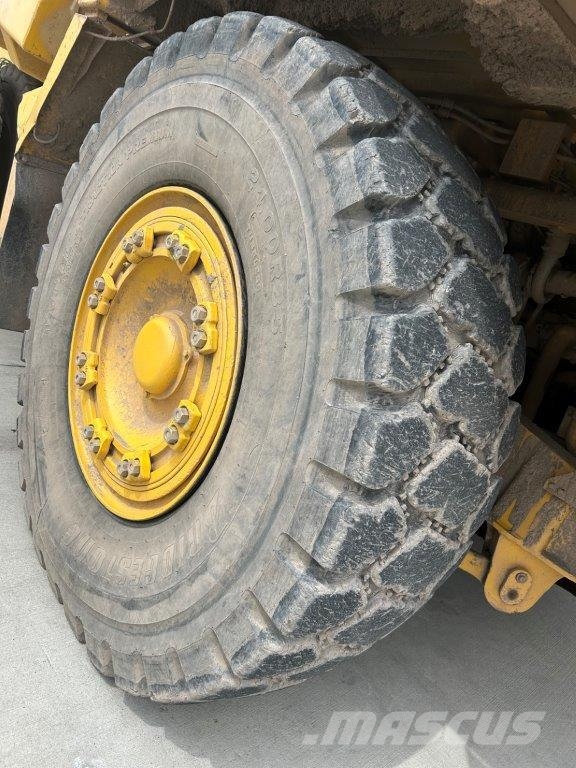 Komatsu HD605-5A 其他組件