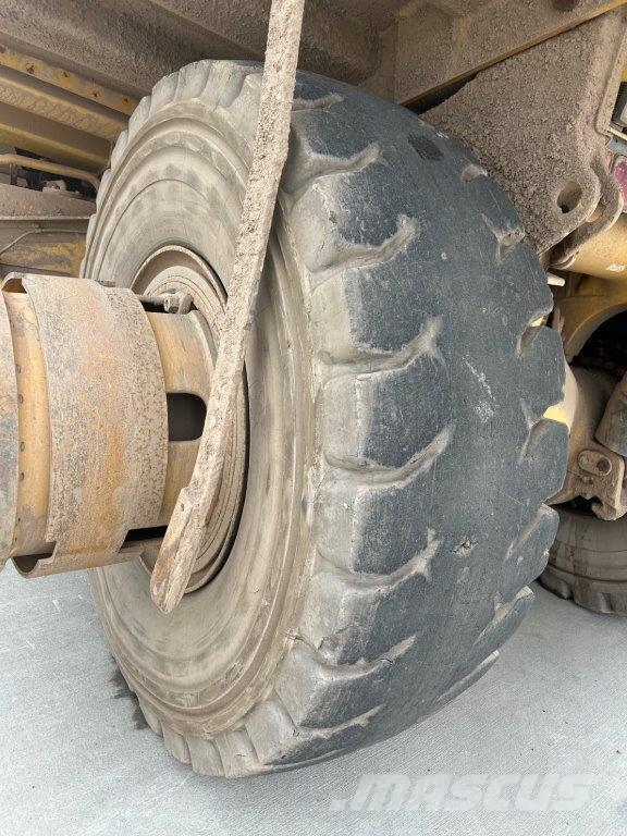 Komatsu HD605-5A 其他組件
