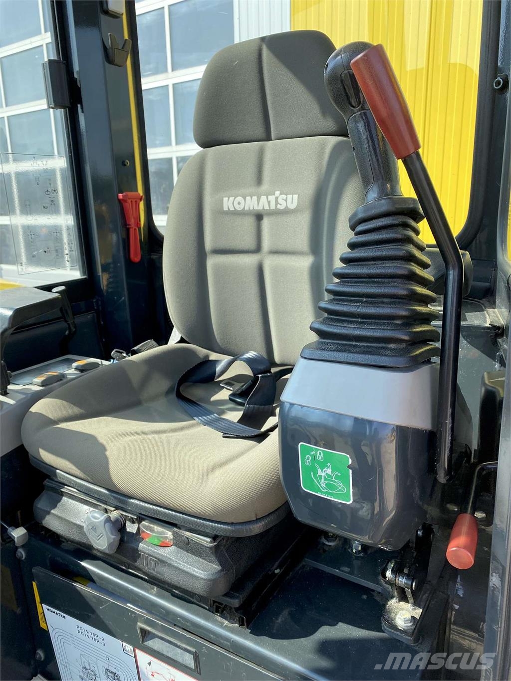Komatsu PC16R-3HS Otros componentes