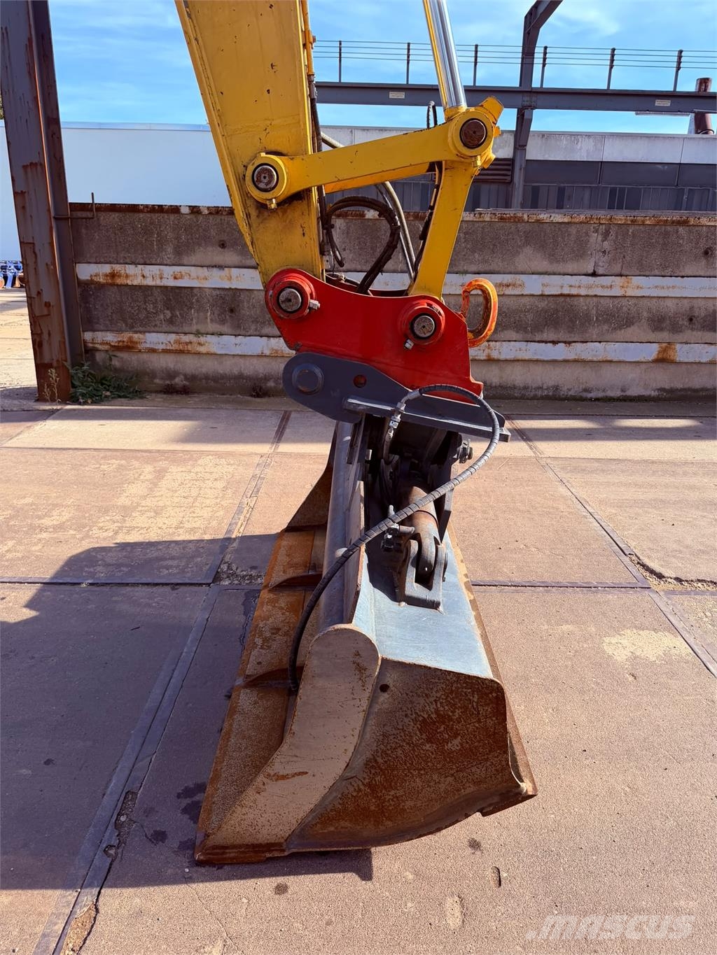 Komatsu PC170LC-11 مكونات أخرى