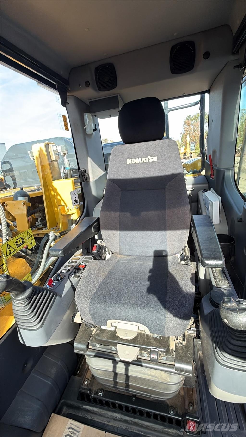 Komatsu PC170LC-11 مكونات أخرى
