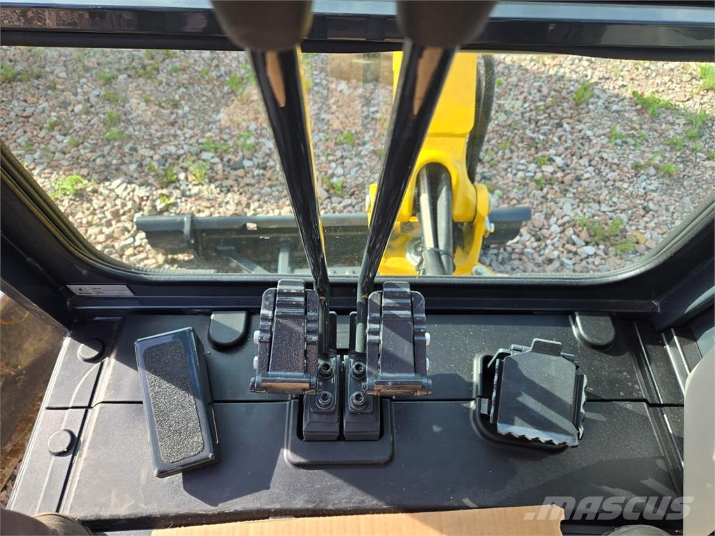 Komatsu PC17R-5 مكونات أخرى