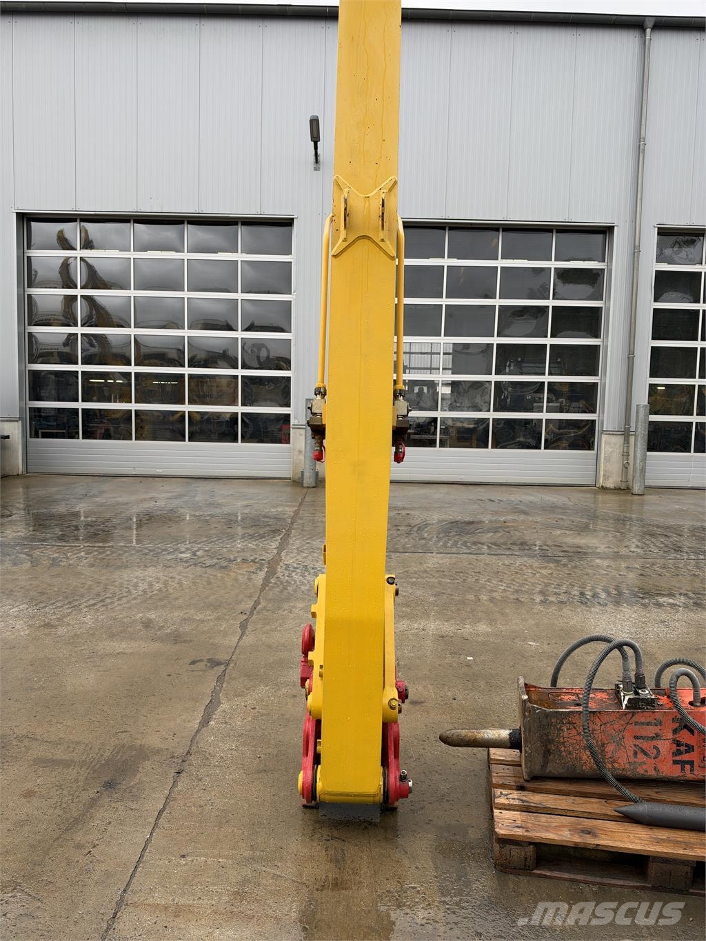 Komatsu PC210LC-11 其他组件
