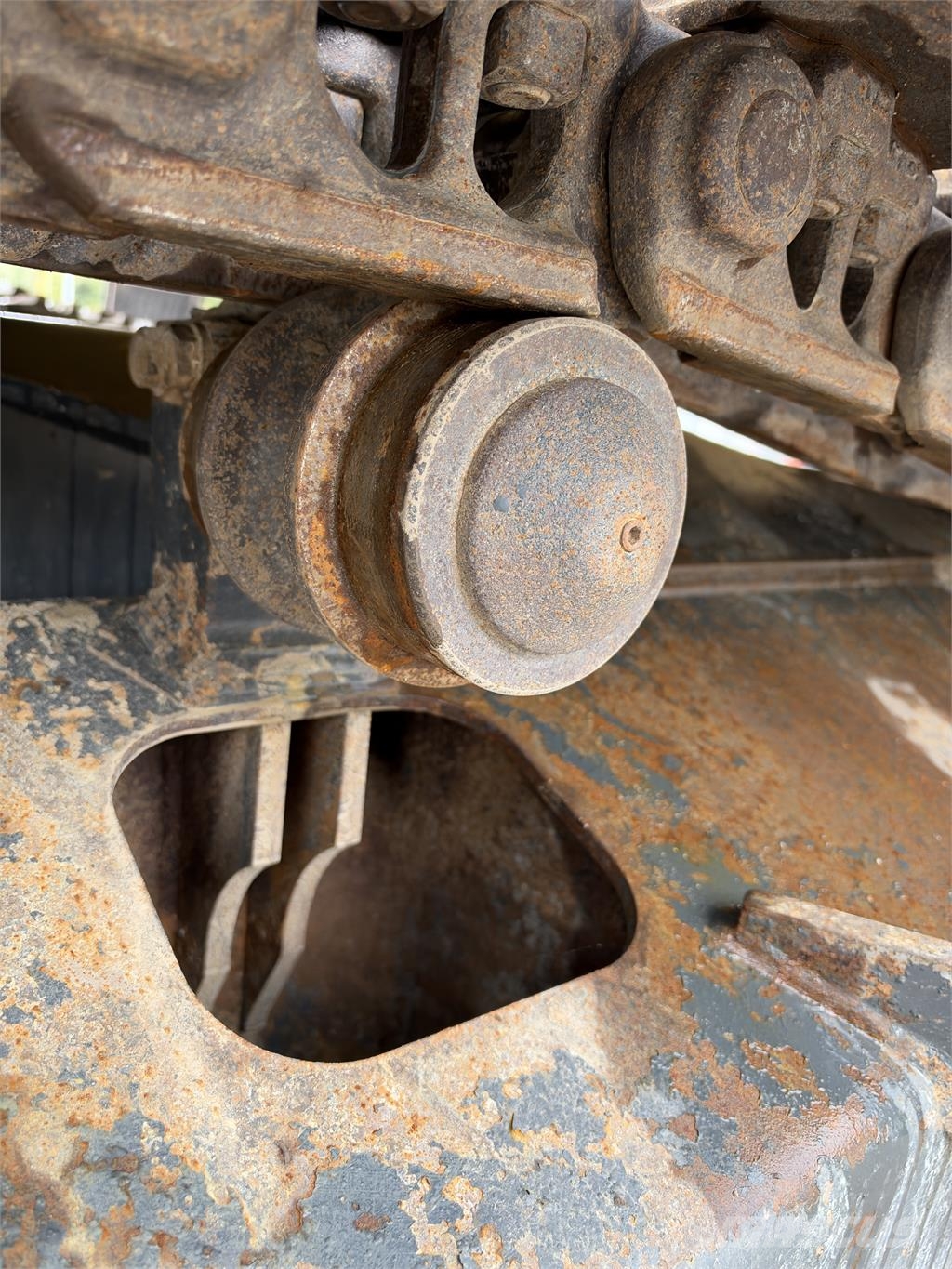 Komatsu PC210LC-11 其他组件