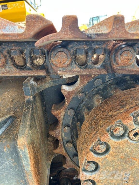 Komatsu PC210LC-11E0 Andre komponenter