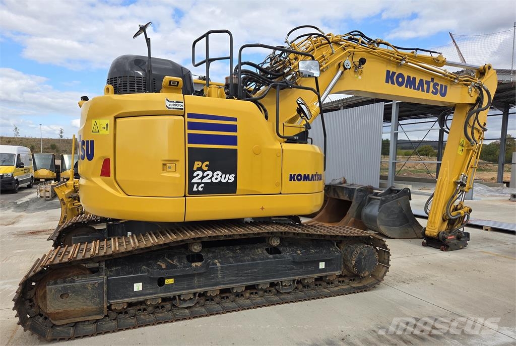 Komatsu PC228USLC-11E0 Muut