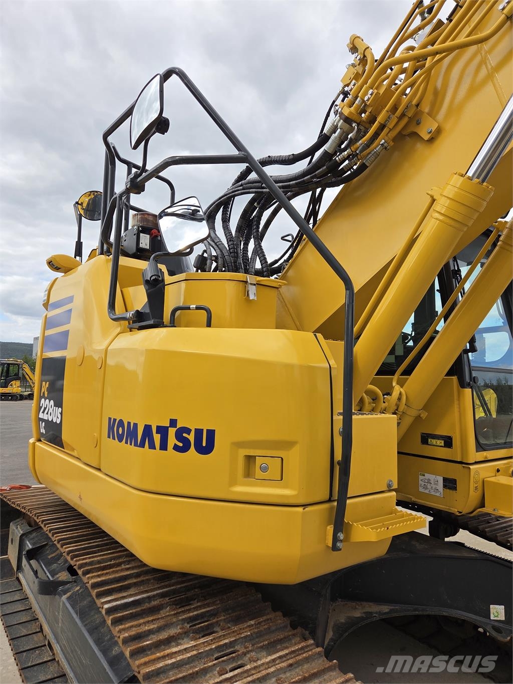 Komatsu PC228USLC-11E0 Muut