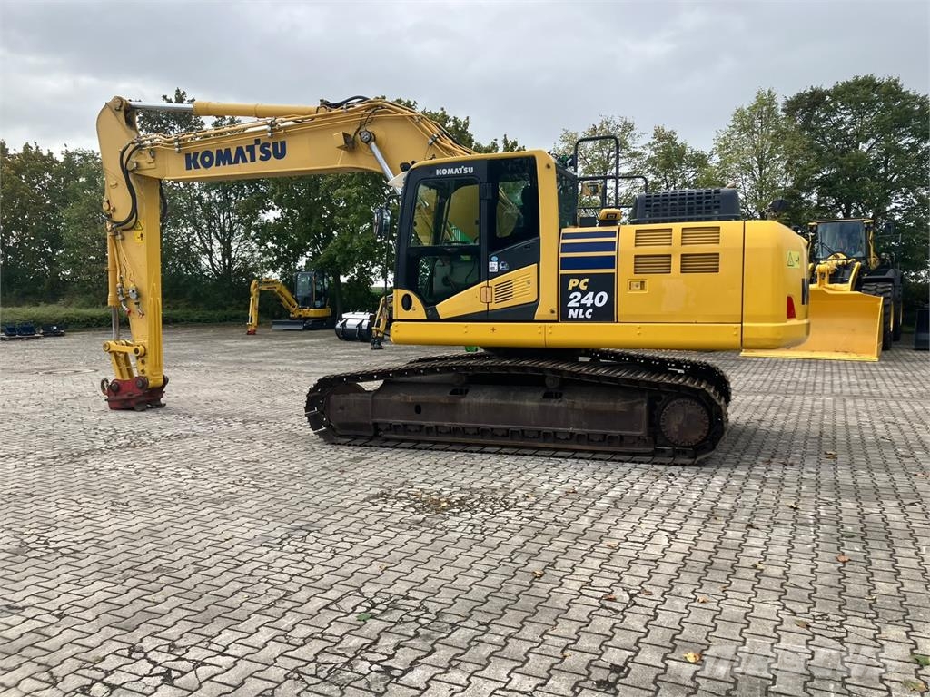 Komatsu PC240NLCD-11 مكونات أخرى