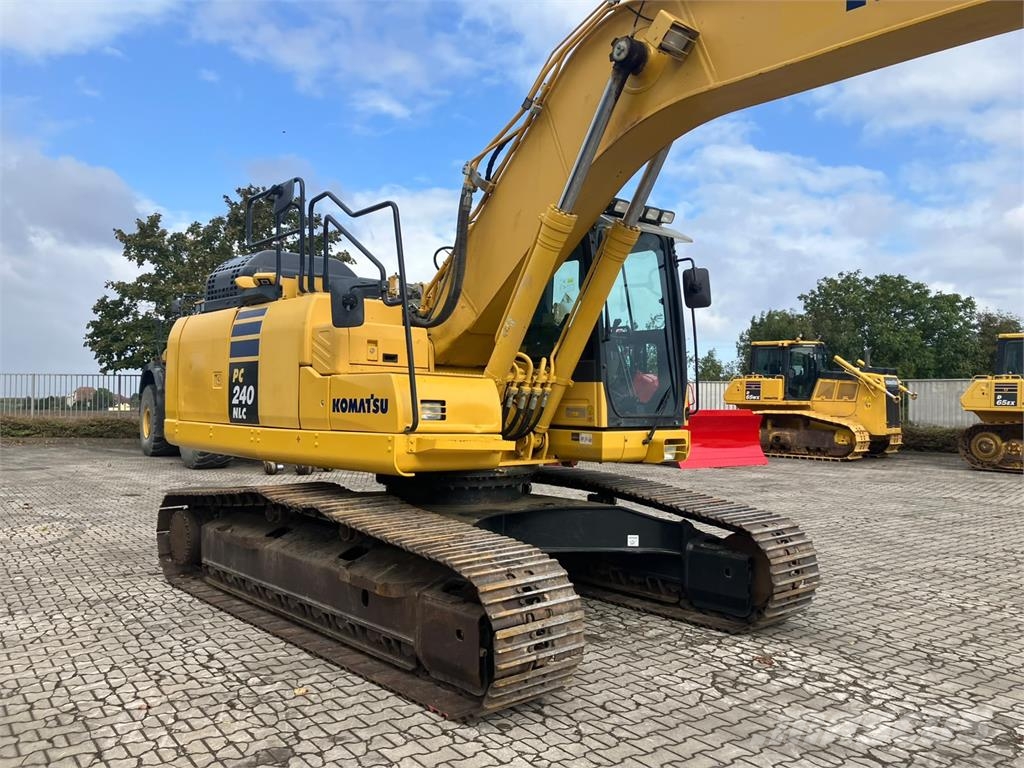 Komatsu PC240NLCD-11 مكونات أخرى