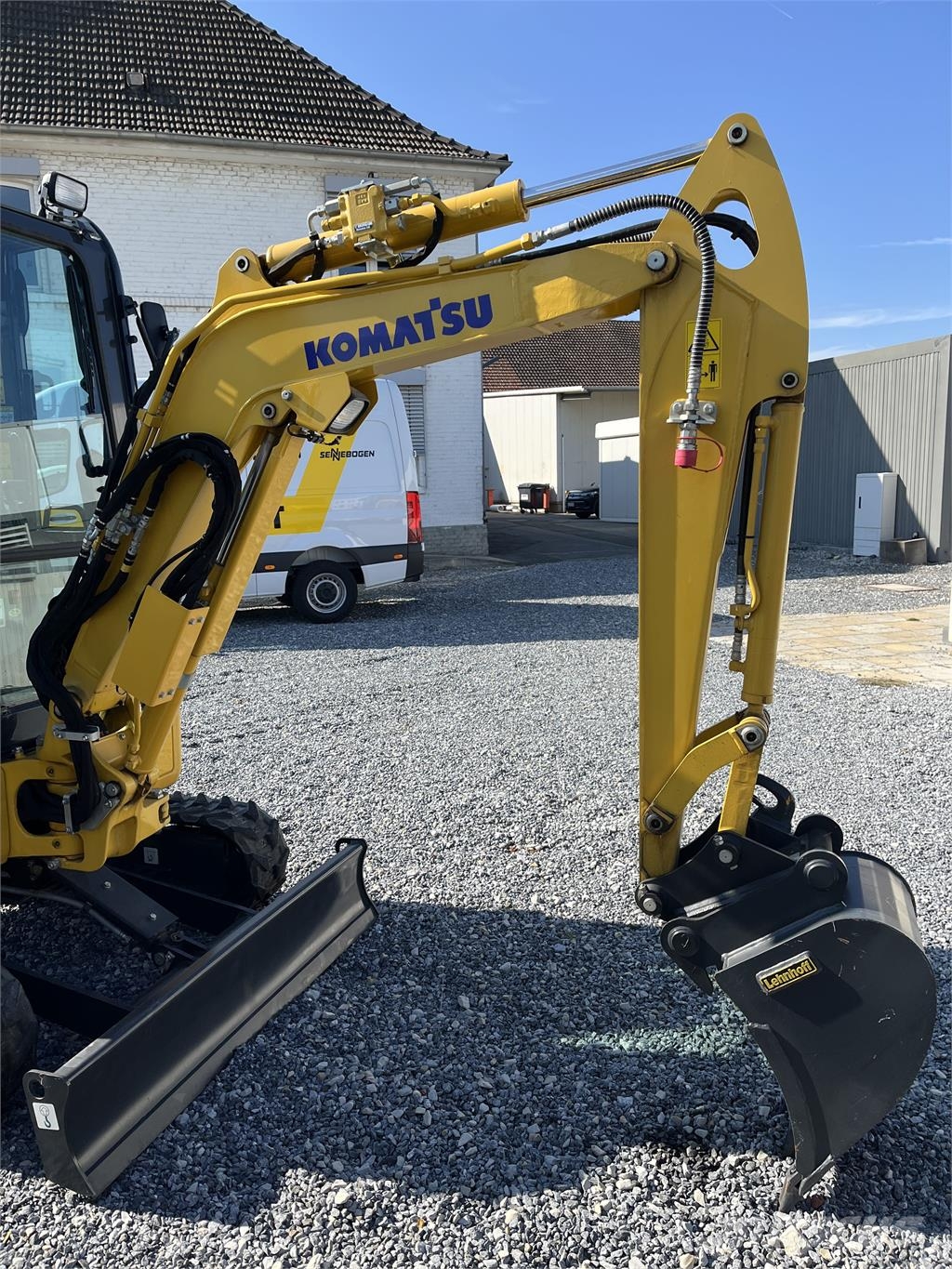 Komatsu PC24MR-5 مكونات أخرى