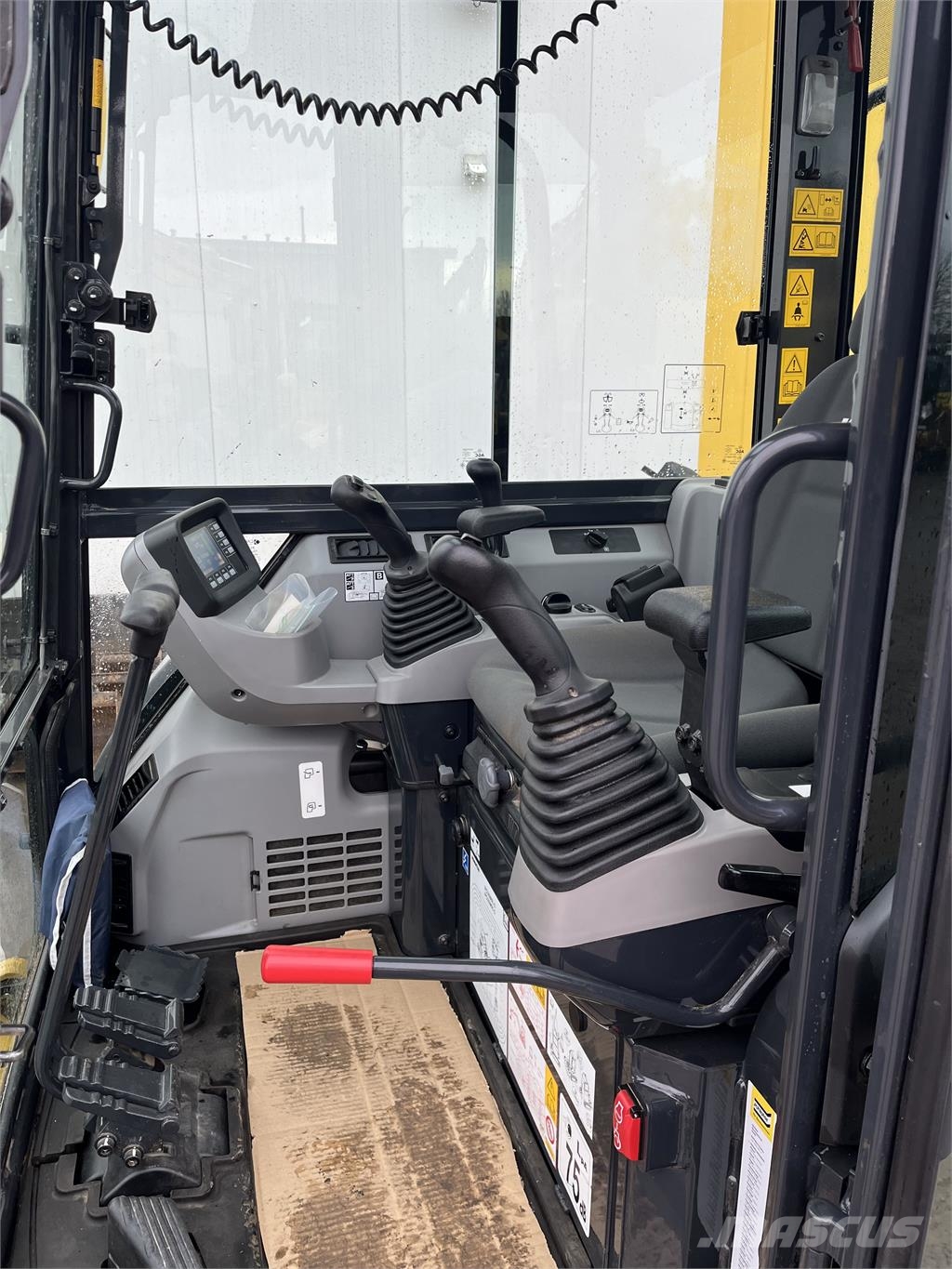 Komatsu PC30MR-5 Egyéb alkatrészek