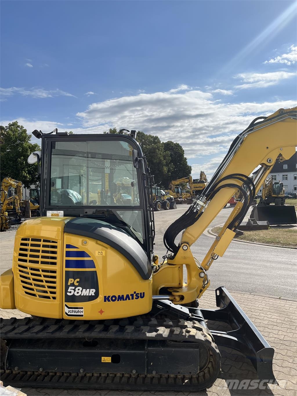 Komatsu PC58MR-5E0 Ostatní komponenty