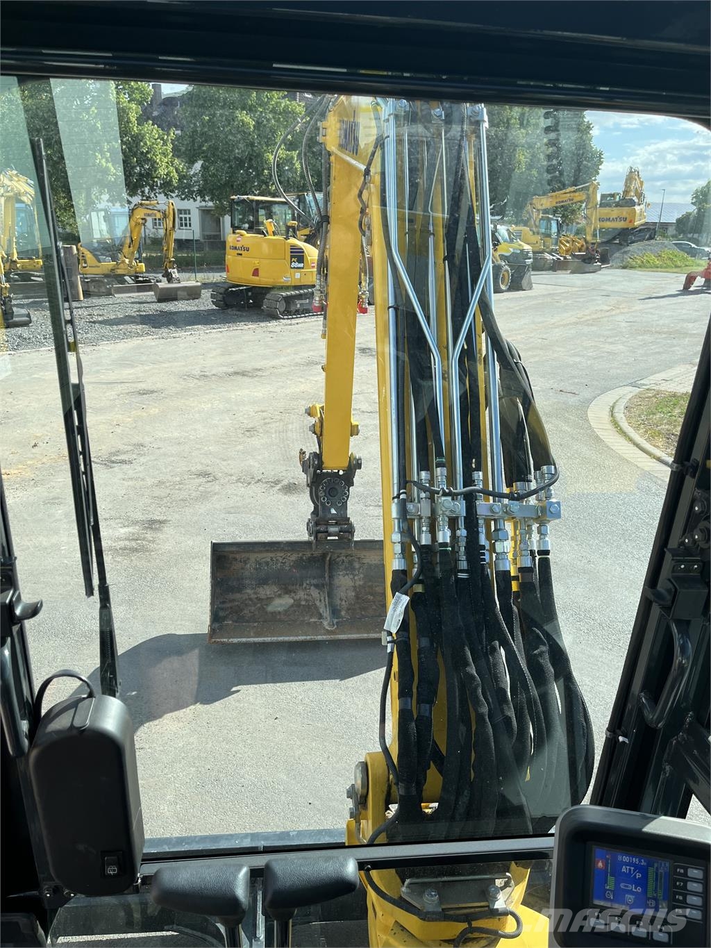 Komatsu PC58MR-5E0 Ostatní komponenty