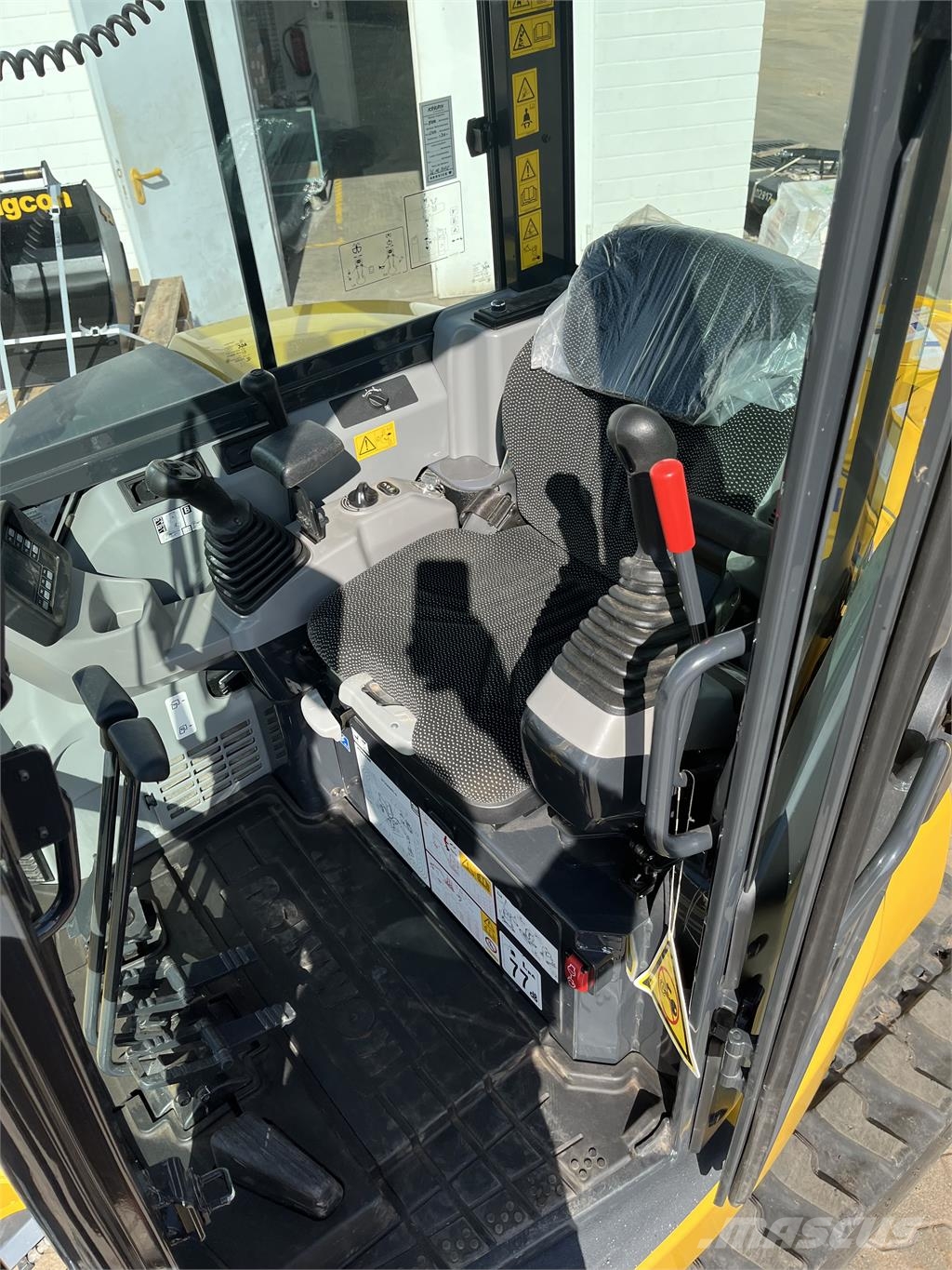 Komatsu PC58MR-5E0 Ostatní komponenty