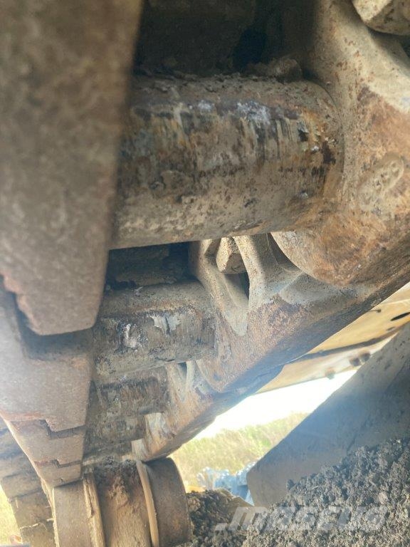 Komatsu PC700LC-8 Ostatní komponenty