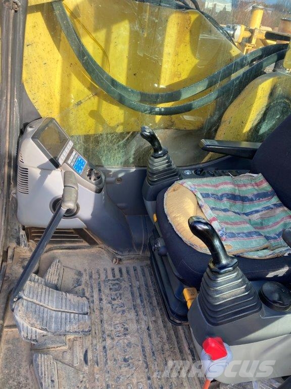 Komatsu PC700LC-8 Ostatní komponenty
