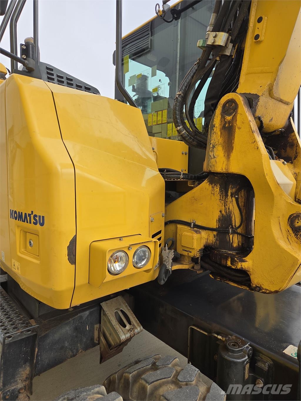 Komatsu PW118MR-11 Otros componentes