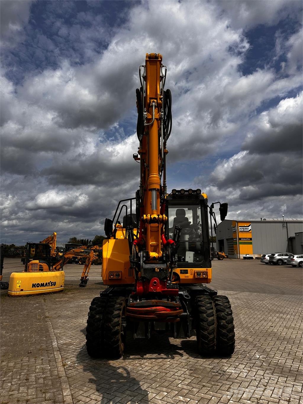 Komatsu PW138MR-11E0 Ostatní komponenty