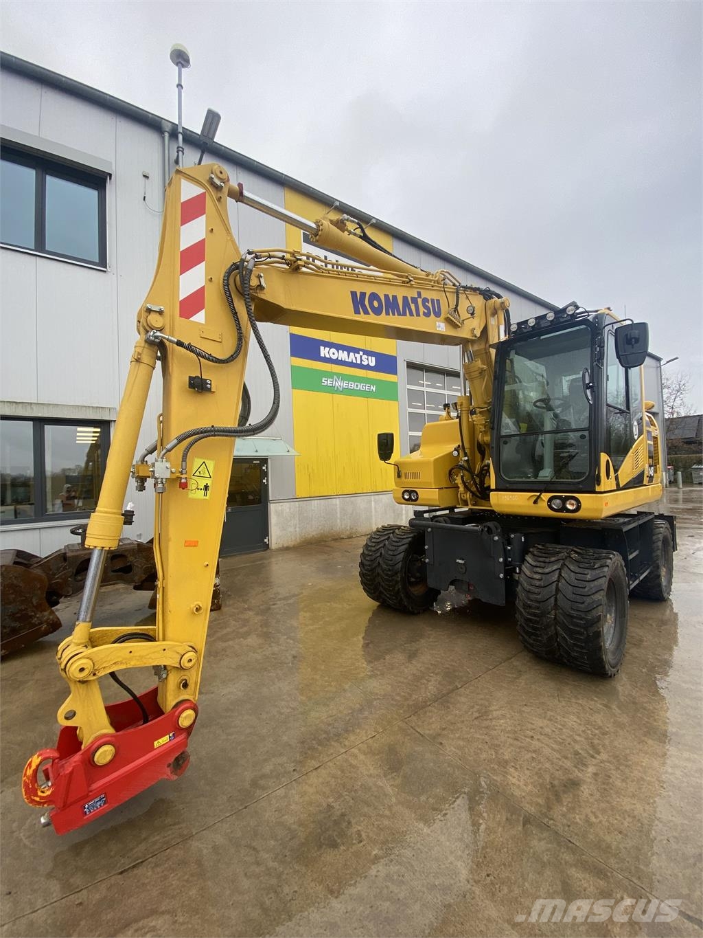Komatsu PW148-11E0 Citas sastāvdaļas