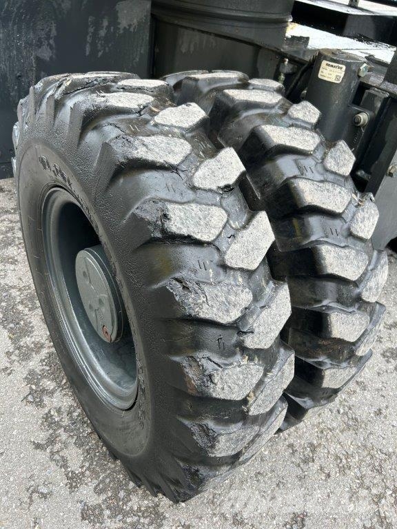 Komatsu PW148-11E0 Other components