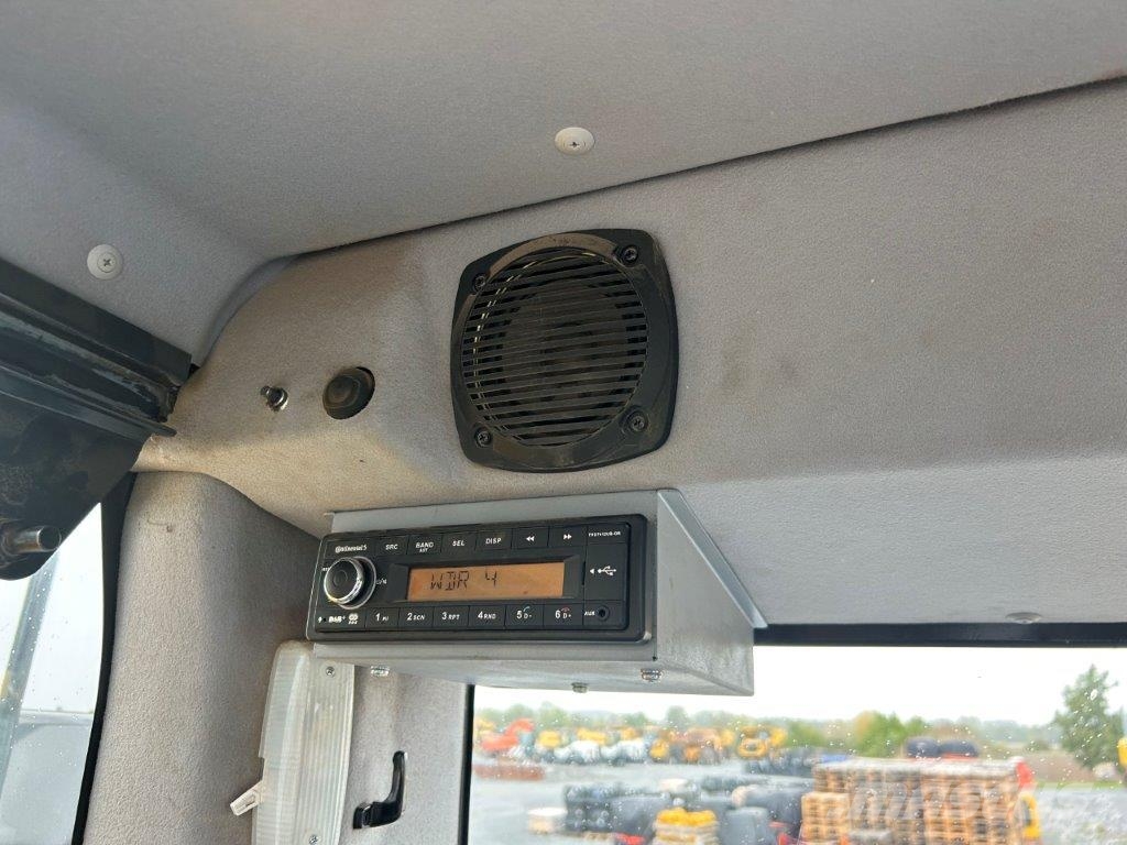 Komatsu PW148-11E0 Other components