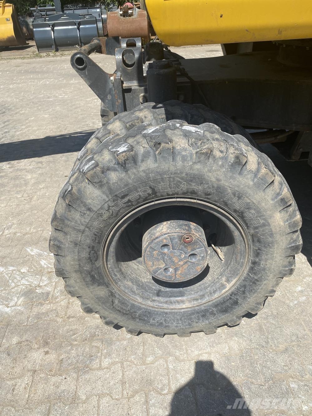 Komatsu PW160-11 Ďalšie komponenty