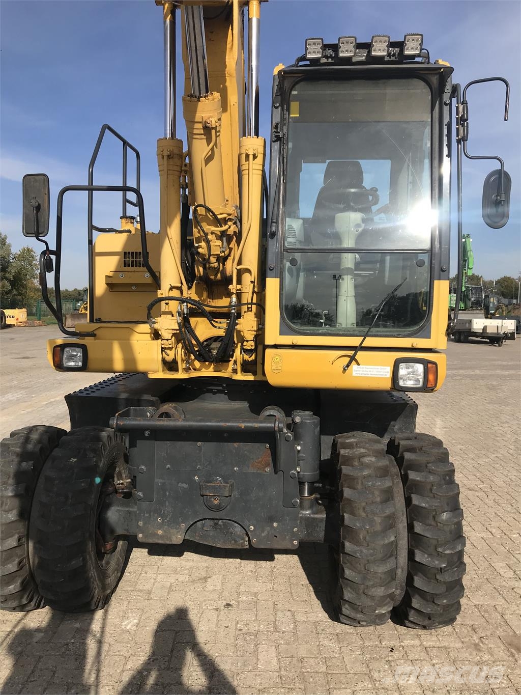 Komatsu PW160-8 其他組件