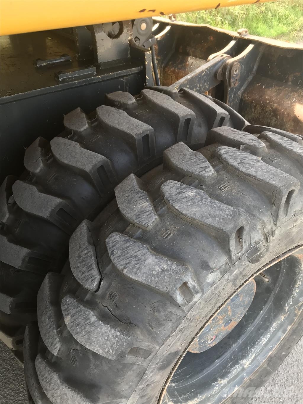 Komatsu PW160-8 其他組件