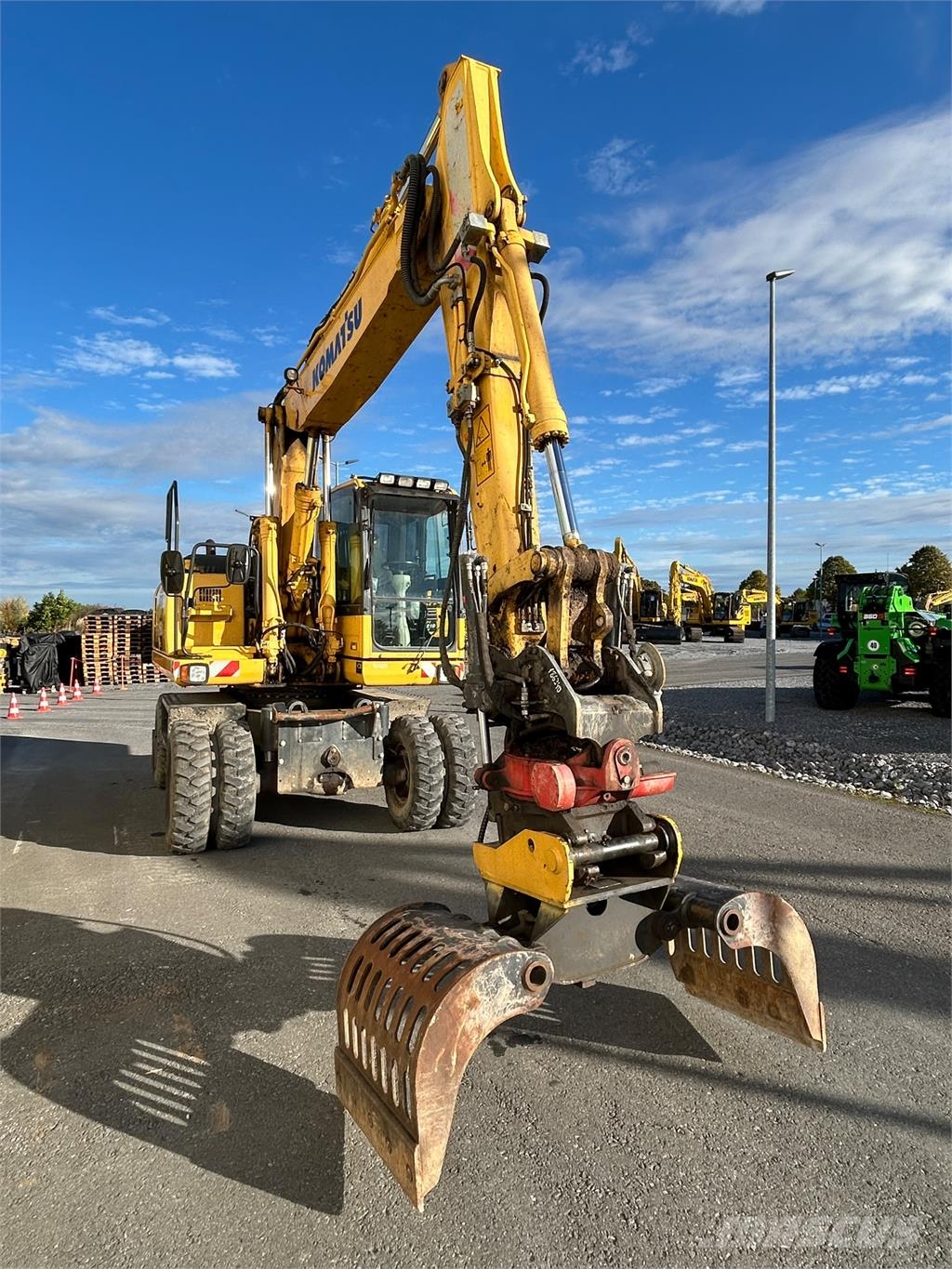 Komatsu PW160-8 Other components