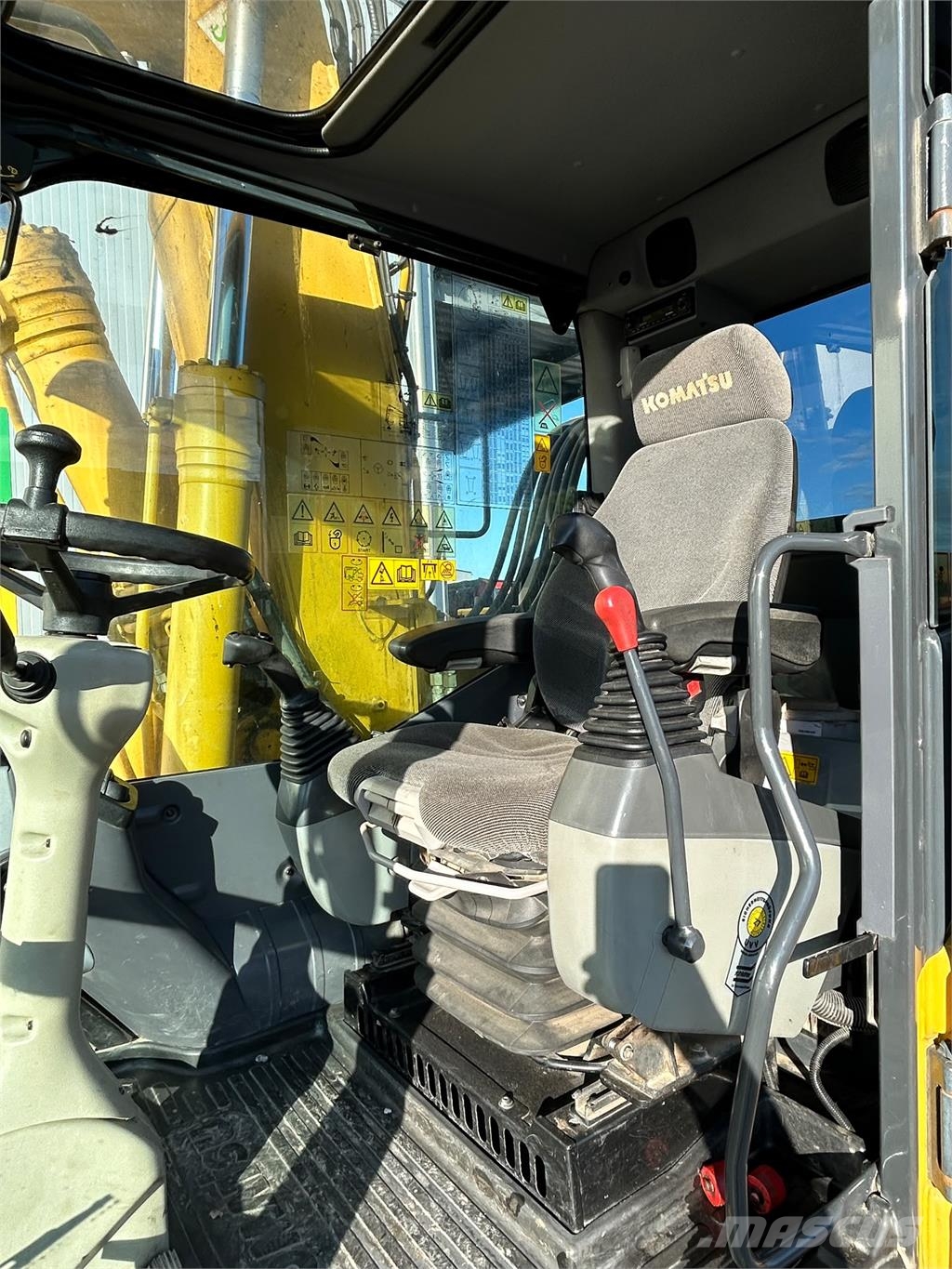 Komatsu PW160-8 Other components
