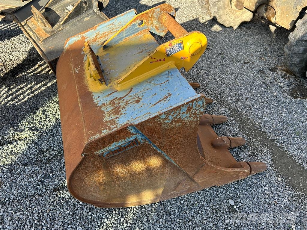 Komatsu PW160-8 Other components
