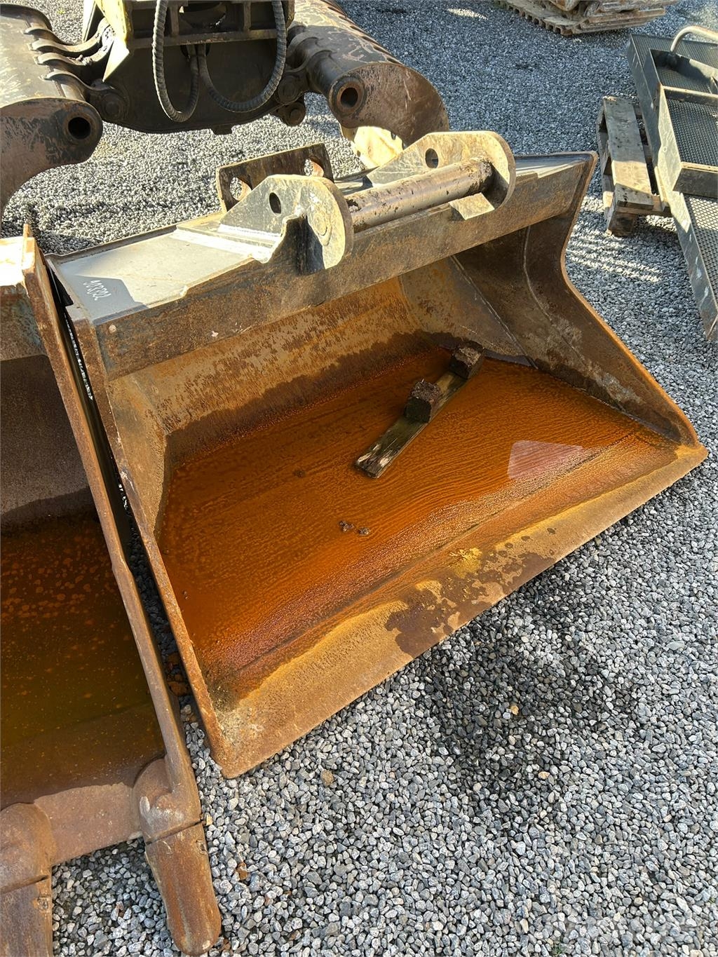 Komatsu PW160-8 Other components