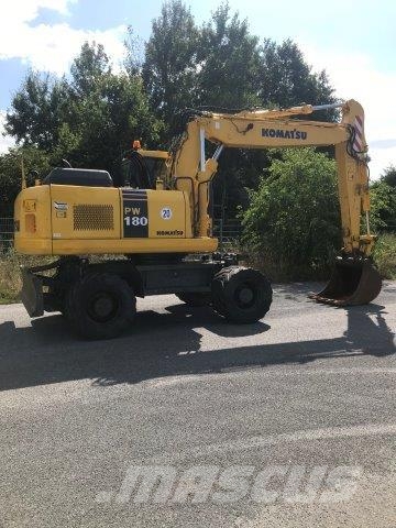 Komatsu PW180-7E0H Otros componentes