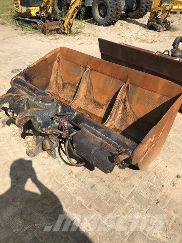 Komatsu PW180-7E0H Otros componentes