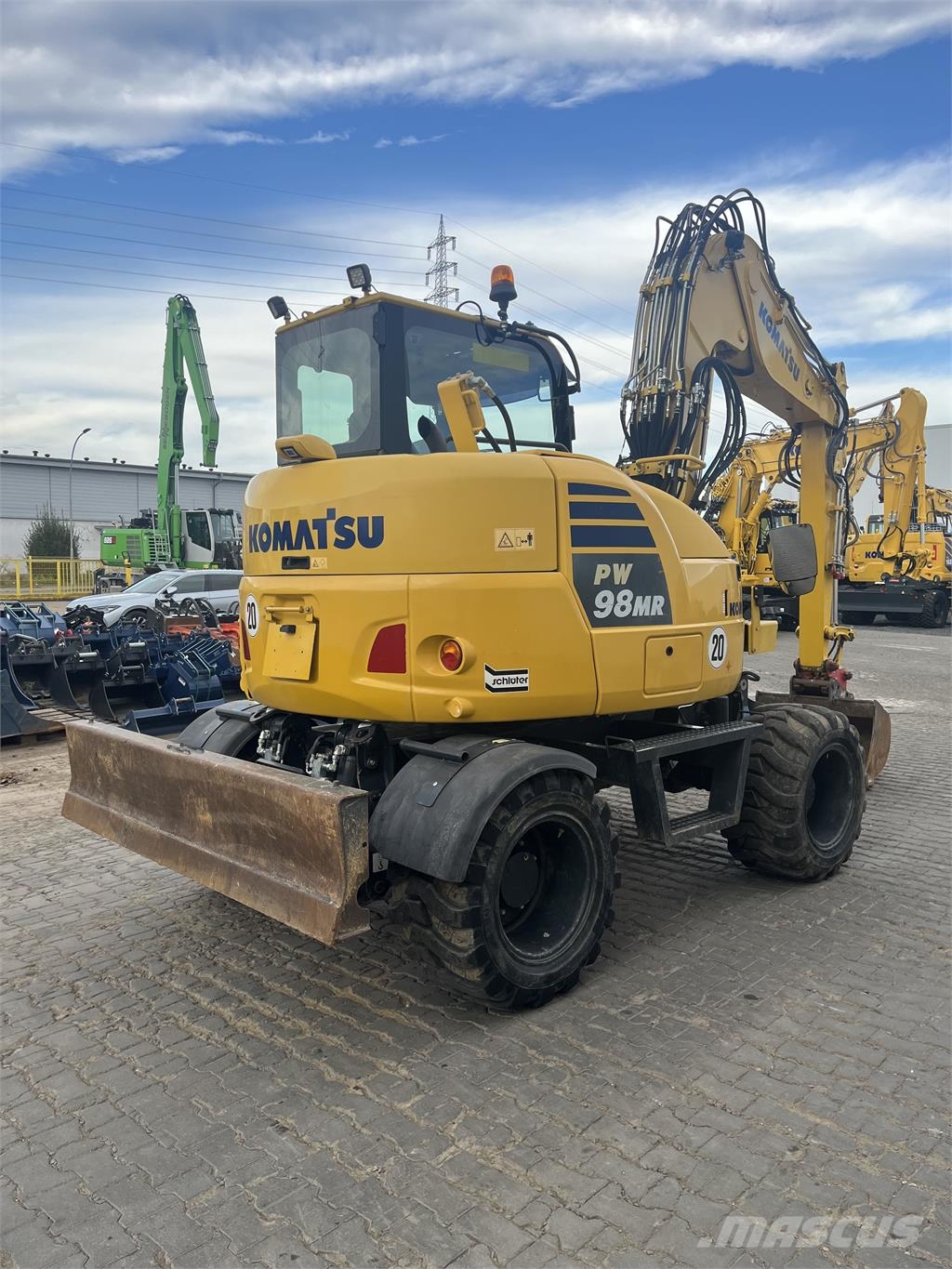 Komatsu PW98MR-10 Otros componentes