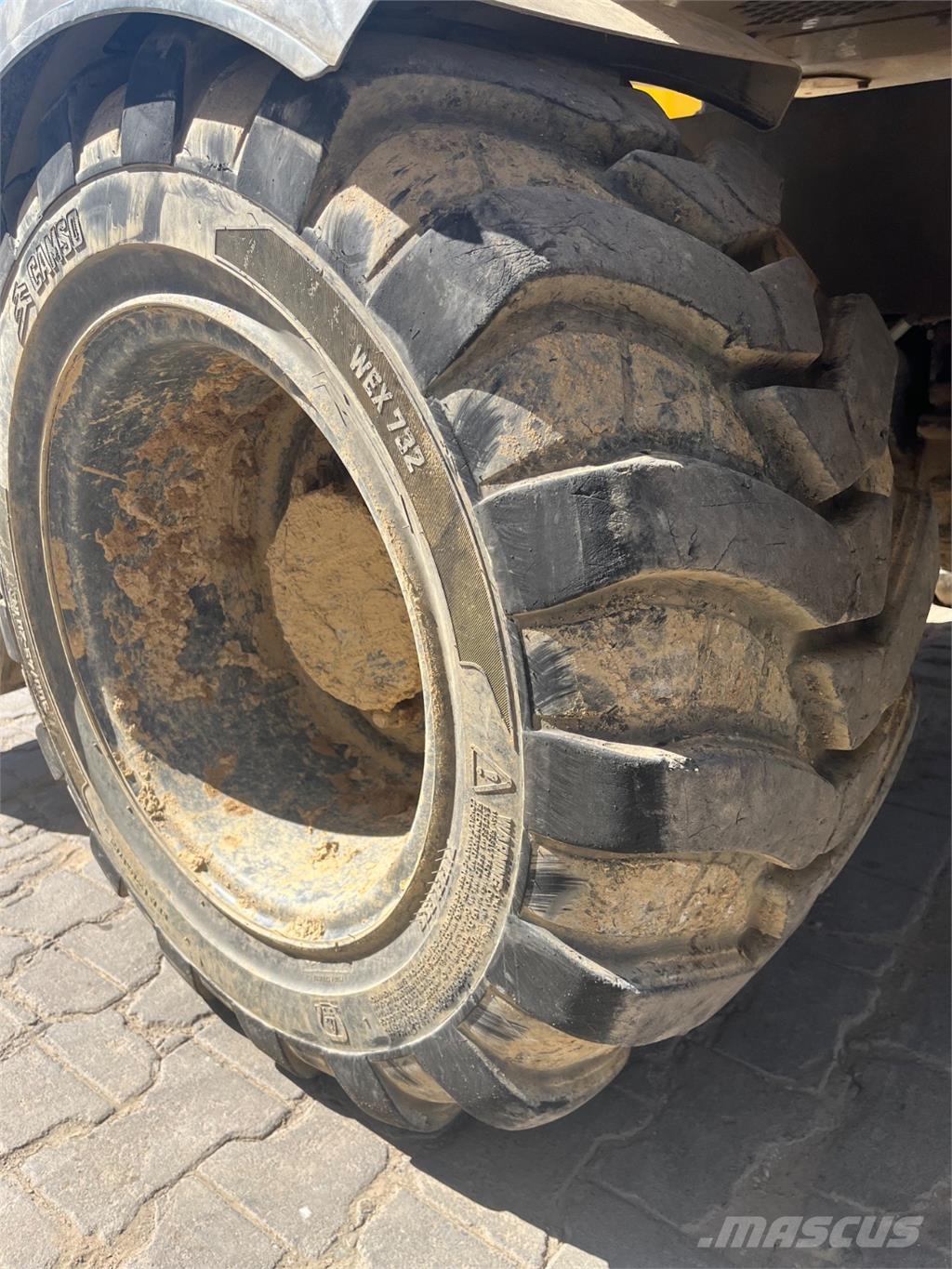 Komatsu PW98MR-10 Otros componentes