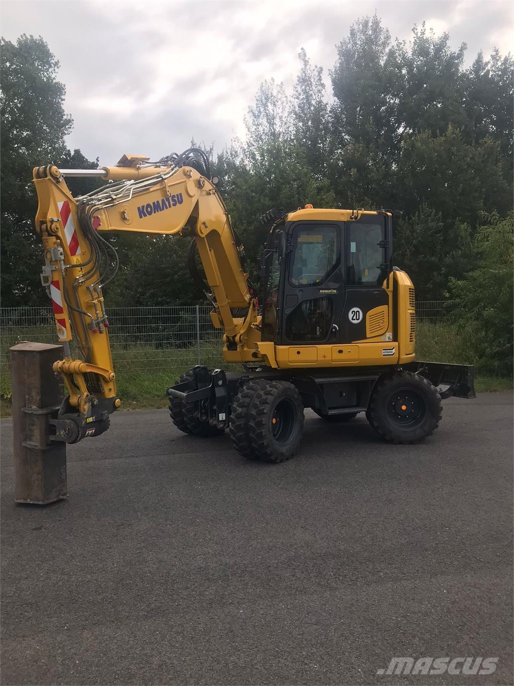 Komatsu PW98MR-11E0 Kiti naudoti statybos komponentai