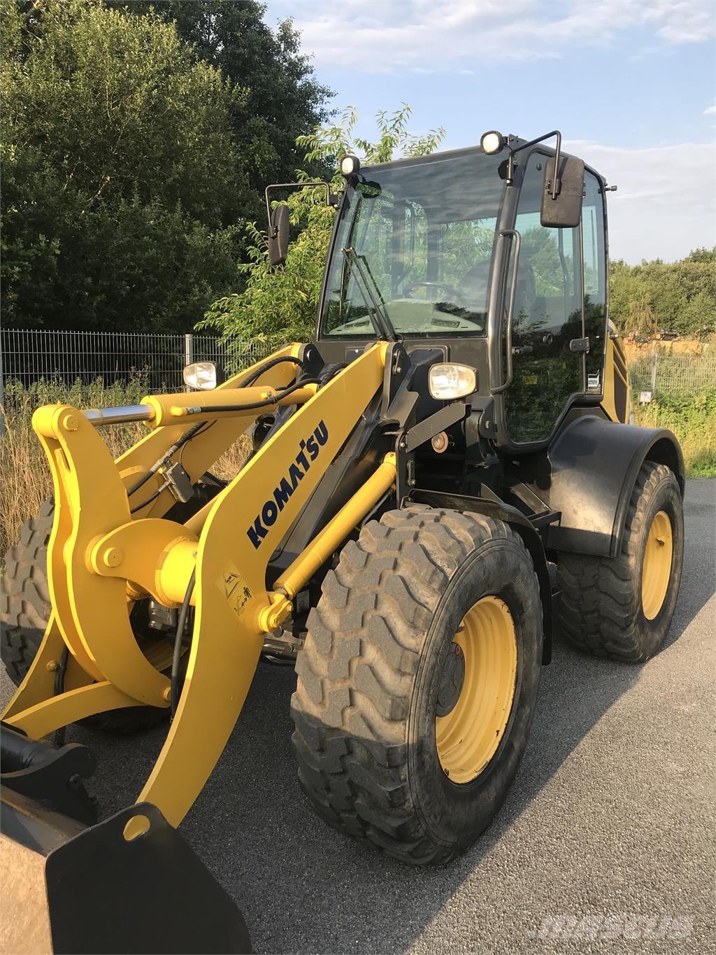 Komatsu WA100M-7 Otros componentes
