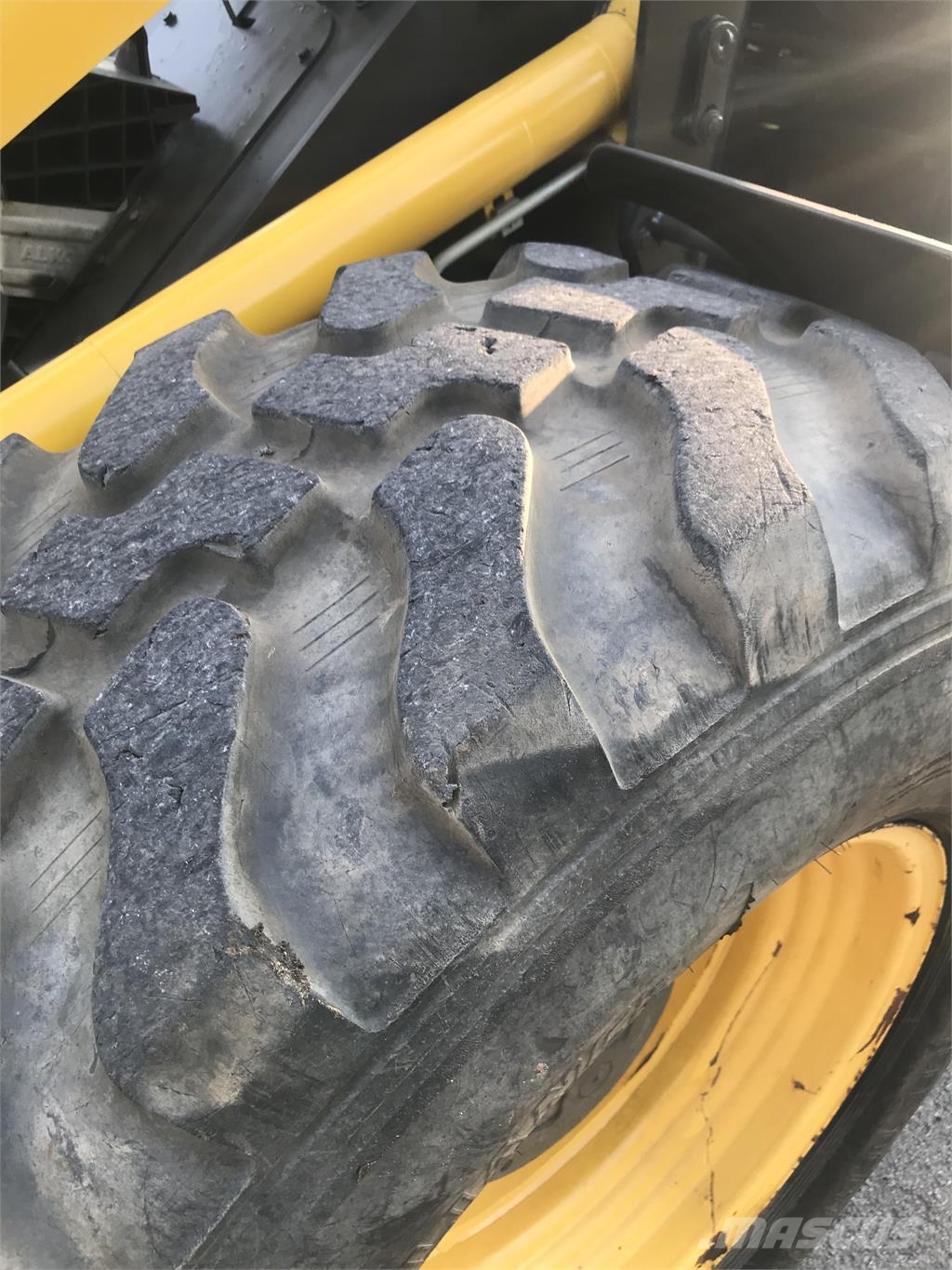 Komatsu WA100M-7 Otros componentes