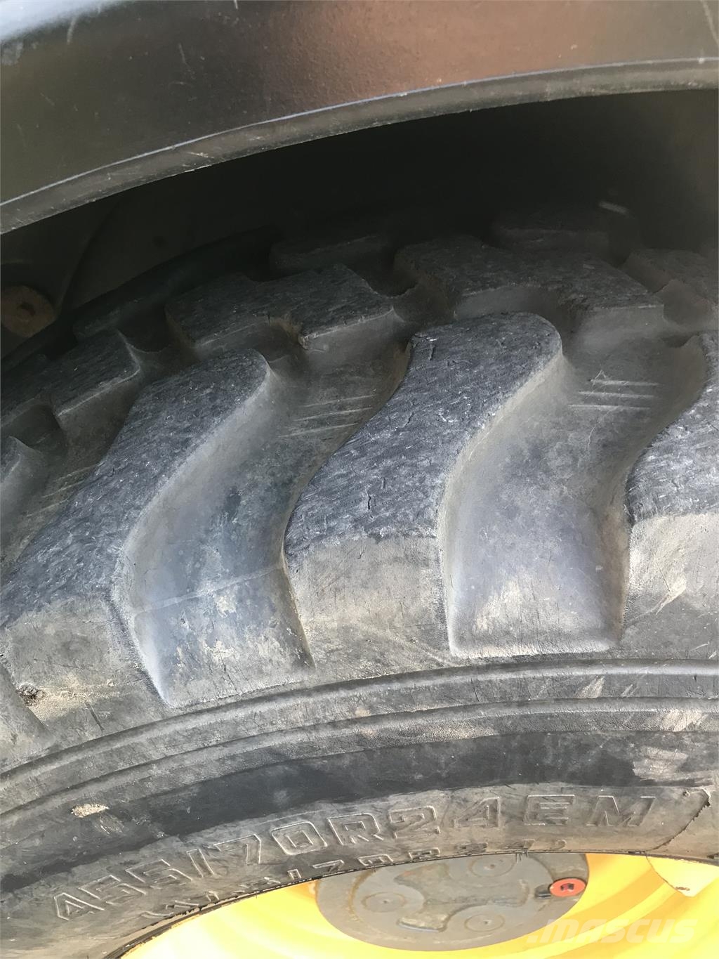 Komatsu WA100M-7 Otros componentes