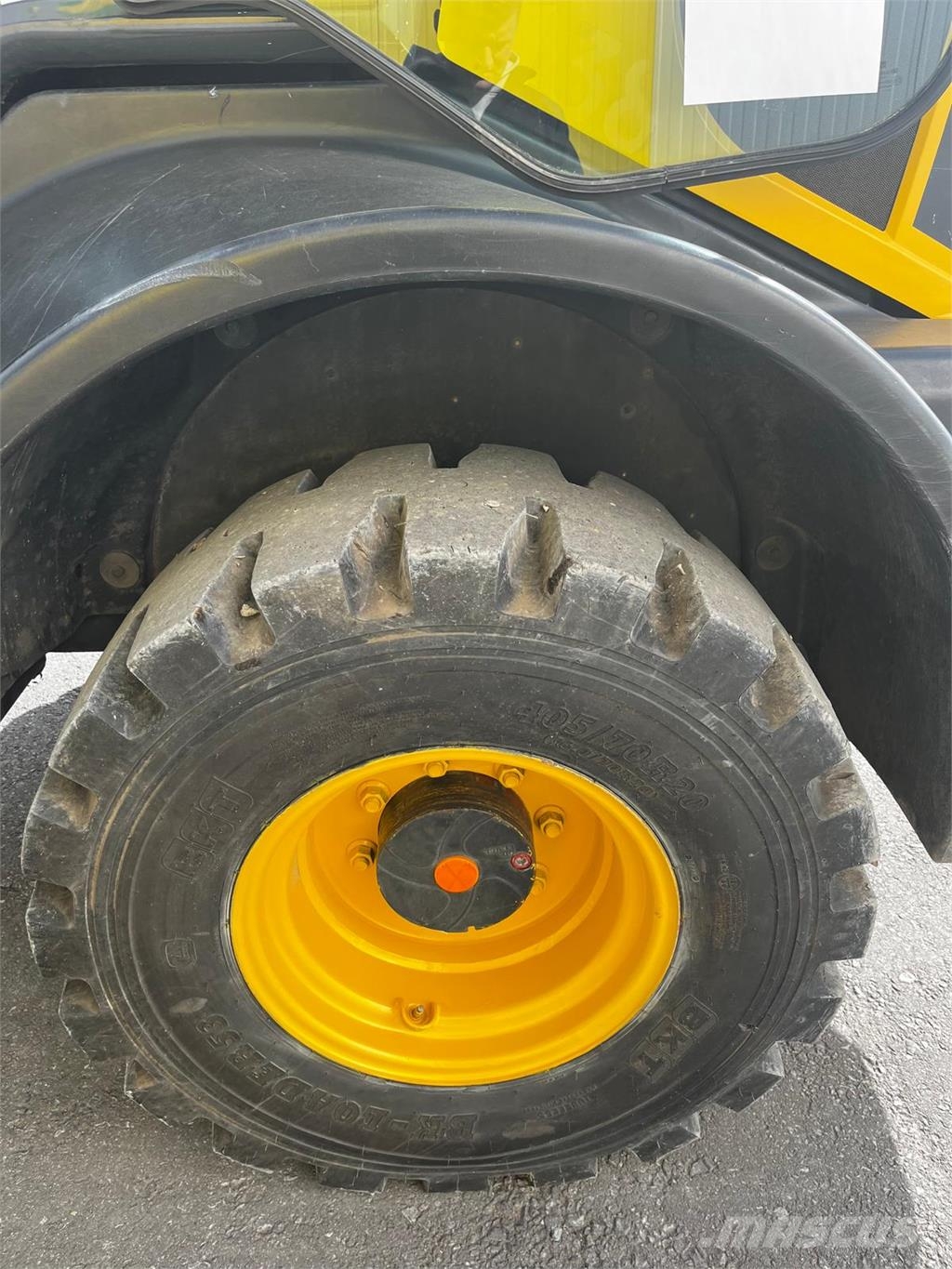 Komatsu WA100M-8E0 Altri componenti