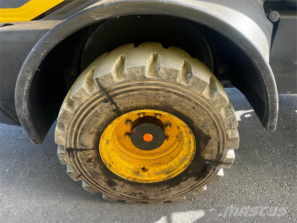 Komatsu WA100M-8E0 Citas sastāvdaļas