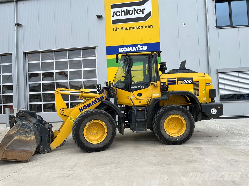Komatsu WA200-8E0 Muut