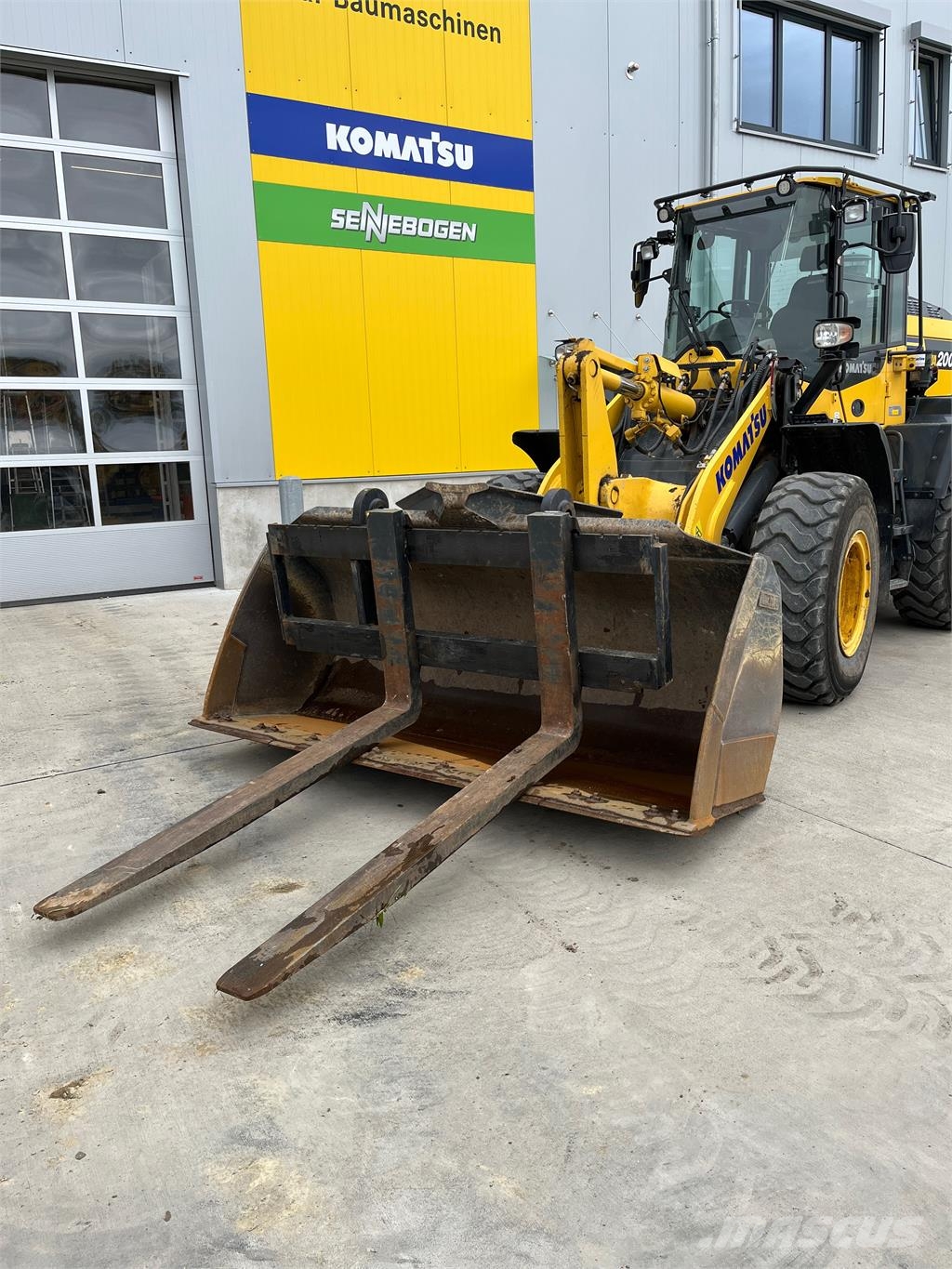 Komatsu WA200-8E0 Muut