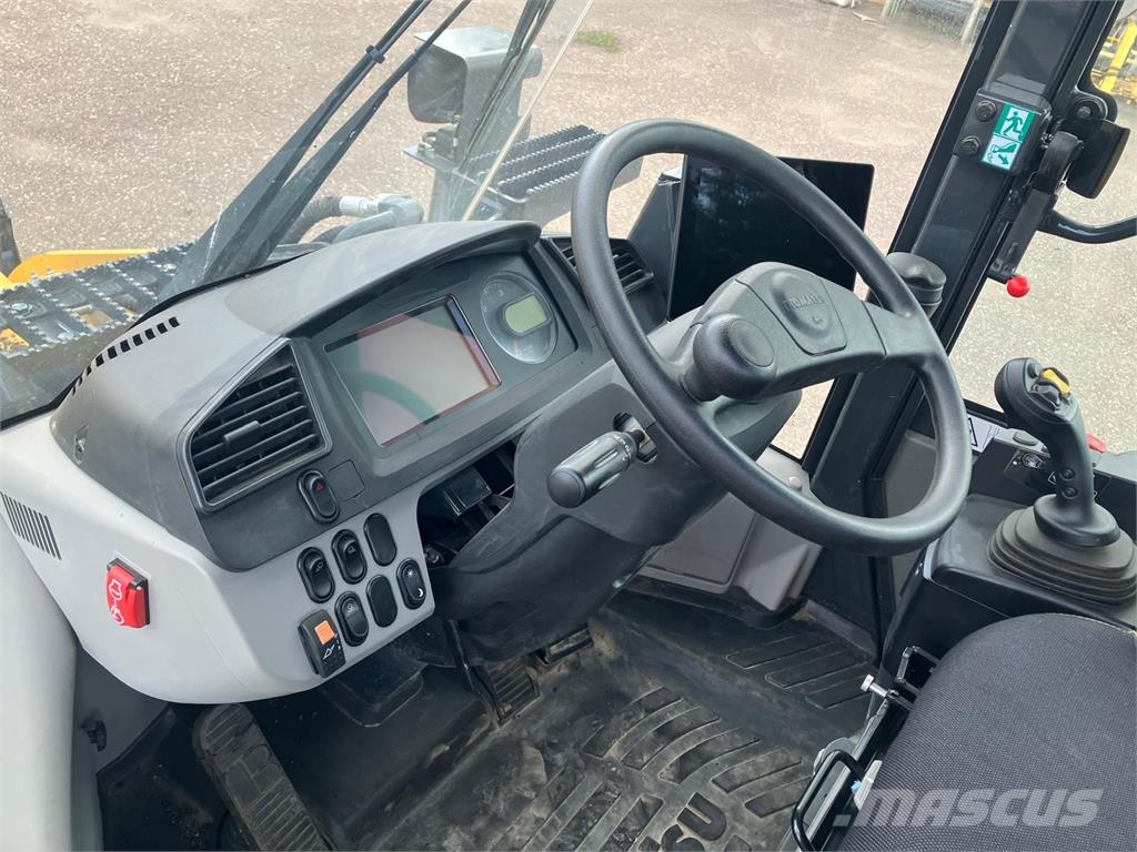 Komatsu WA200-8E0 Citas sastāvdaļas